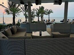 Atlantis Manor
