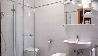 Eisenbocks Strasser Hof