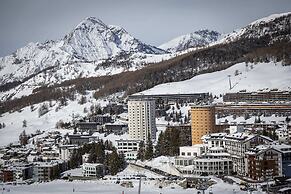 Hotiday Sestriere Ski Run