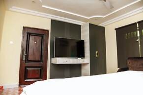 Bawuah Royal Apartments