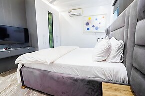 Bawuah Royal Apartments