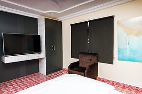 Bawuah Royal Apartments