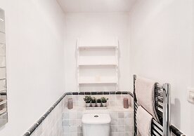 Luxurious & Spacious 2BR