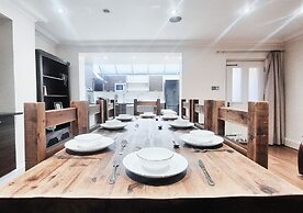 Luxurious & Spacious 2BR