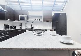 Luxurious & Spacious 2BR