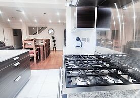 Luxurious & Spacious 2BR