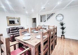 Luxurious & Spacious 2BR