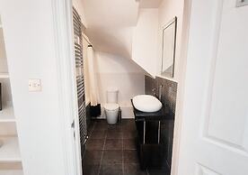 Luxurious & Spacious 2BR