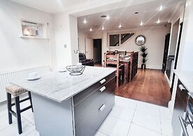 Luxurious & Spacious 2BR