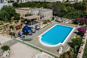 Tenuta Apollonio Pool & Relax