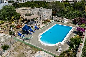 Tenuta Apollonio Pool & Relax