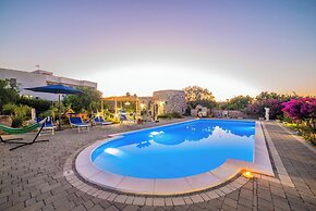Tenuta Apollonio Pool & Relax