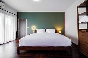 Vla moon boutique