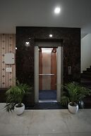 HOTEL S R GRAND