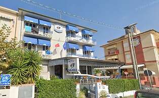 Hotel New Burlamacco