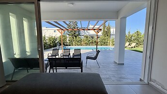 Sunrise Villa With Private Pool