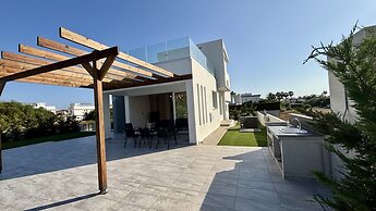 Sunrise Villa With Private Pool