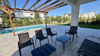 Sunrise Villa With Private Pool