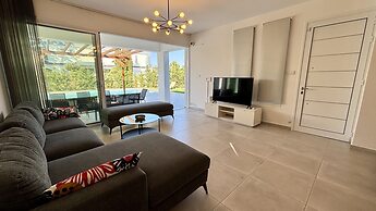 Sunrise Villa With Private Pool