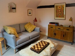 Newstead Farmhouse