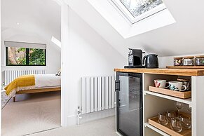 Peppard Loft - From 110 Per Night