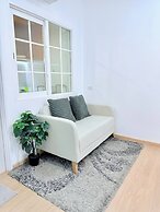 Minimalist Townhome Stay