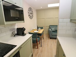 Spacious Cottage Number 5