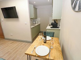 Spacious Cottage Number 5