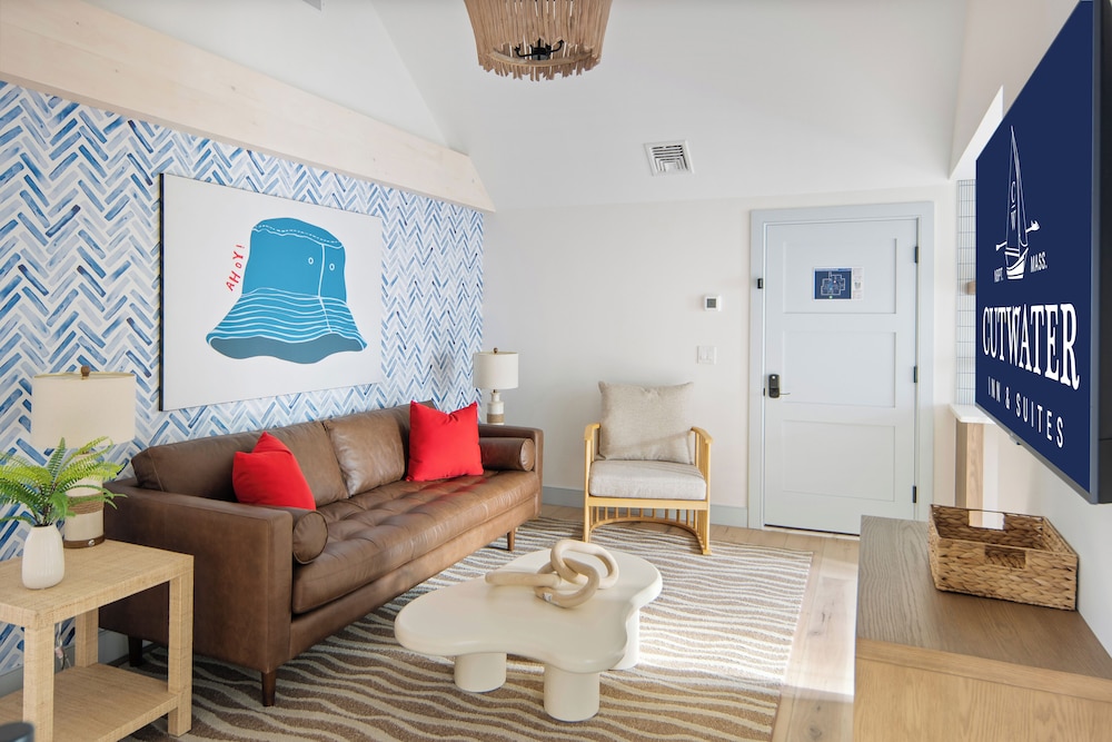 Cutwater Inn & Suites