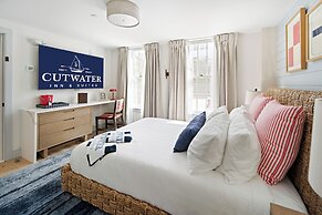 Cutwater Inn & Suites
