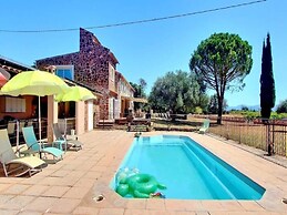 Charming Villa With Pool in Le Luc-en-provence