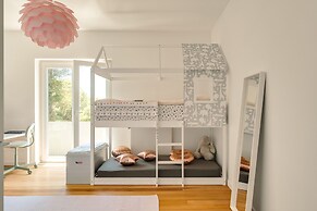 Cascais Garden Escape by Cadenzalux