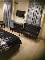 Valley Point Hotel and Suites