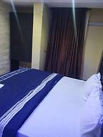 Valley Point Hotel and Suites