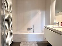 Spacious Loft Instant Favourite Up to 4
