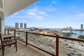 Deck12 Casino and Resort by Monyxbnb