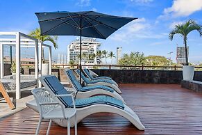 Deck12 Casino and Resort by Monyxbnb