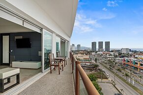 Deck12 Casino and Resort by Monyxbnb