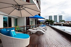 Deck12 Casino and Resort by Monyxbnb