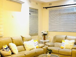 Executive Private Standing apt in Lusaka