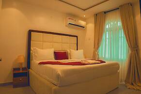 HomeWorth Hotel
