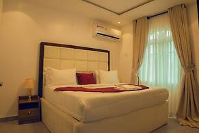 HomeWorth Hotel