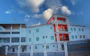 HomeWorth Hotel
