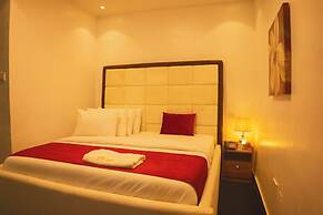 HomeWorth Hotel