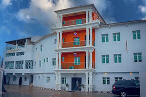 HomeWorth Hotel
