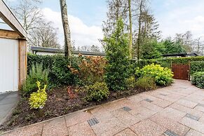 Chalet in Veluwe Near Forest Trails