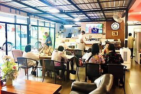 Chat House Chiang Rai