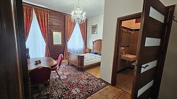 Łódzki Pałacyk Historic Hotel