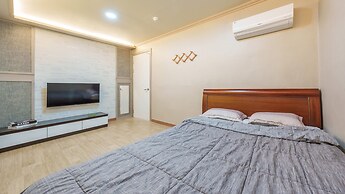 Boryeong The Daecheon Story Pension