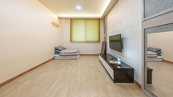 Boryeong The Daecheon Story Pension